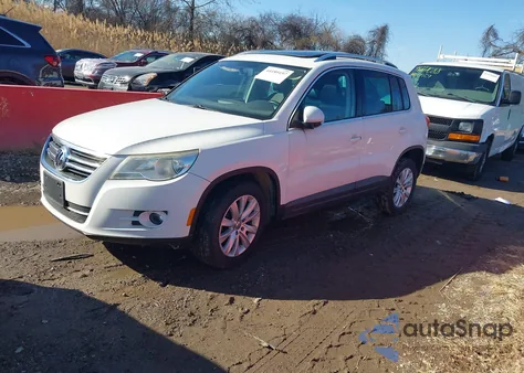 2009 Volkswagen Tiguan Se from USA, damaged, VIN WVGAV75N79W542639